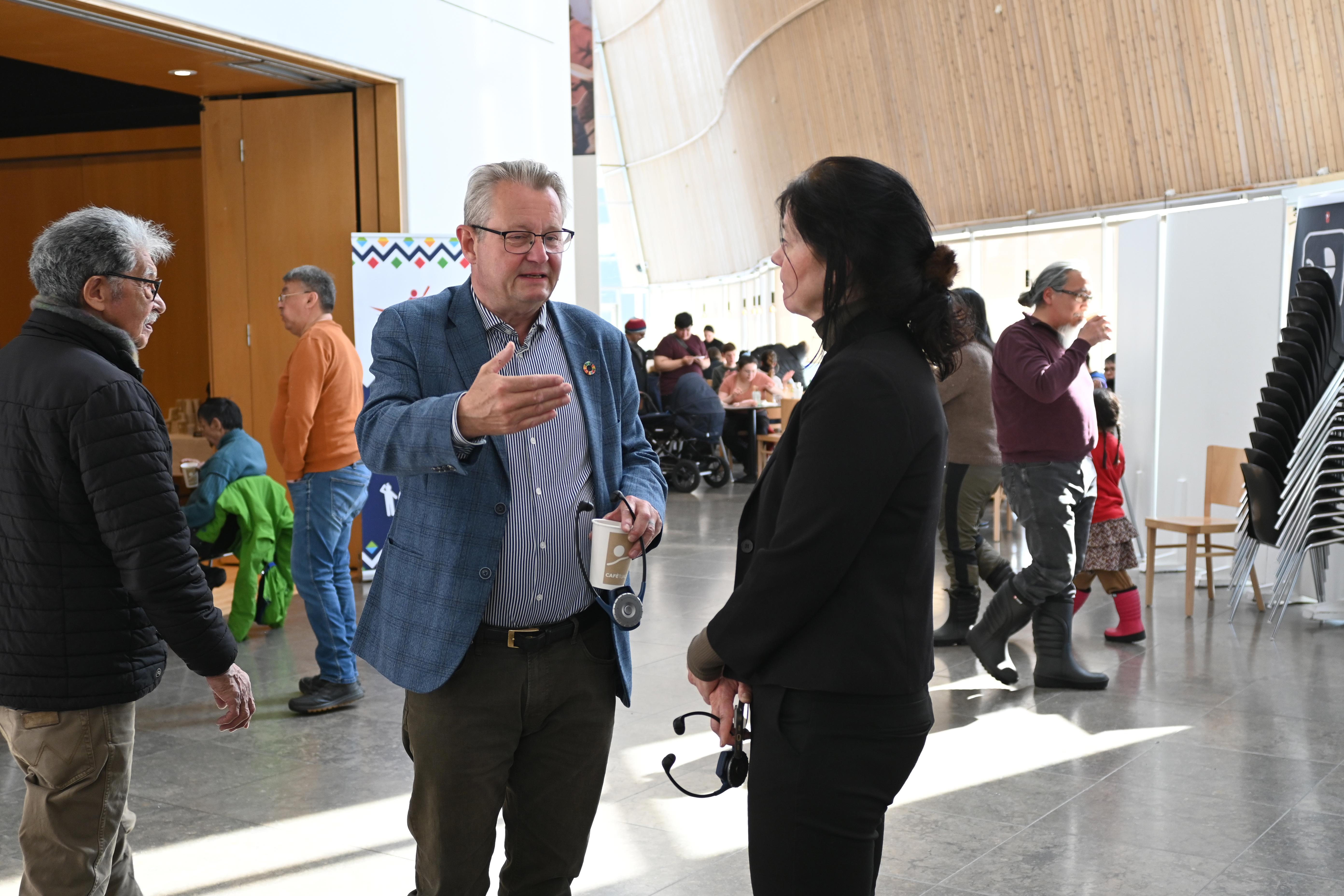 Inuit innarluutitillit illersuisuat Anja Hynne Nielsen aamma Jens Wendal Tilioq Festivalertoqarnerani 2022-mi