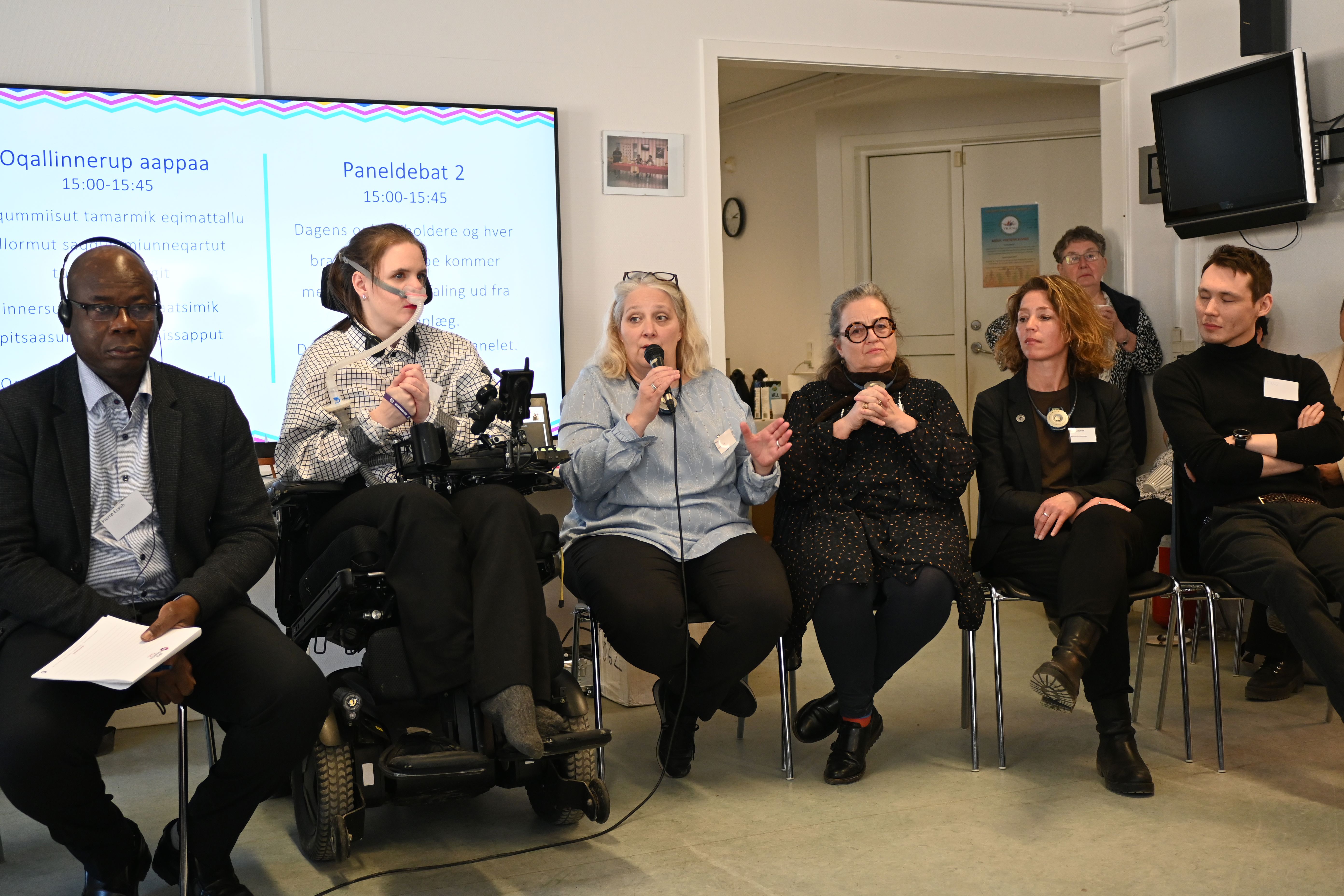 Paneldeltagere til Tilioq konferencen i 2023 snakker om deres erfaringer og besvarer spørgsmål.