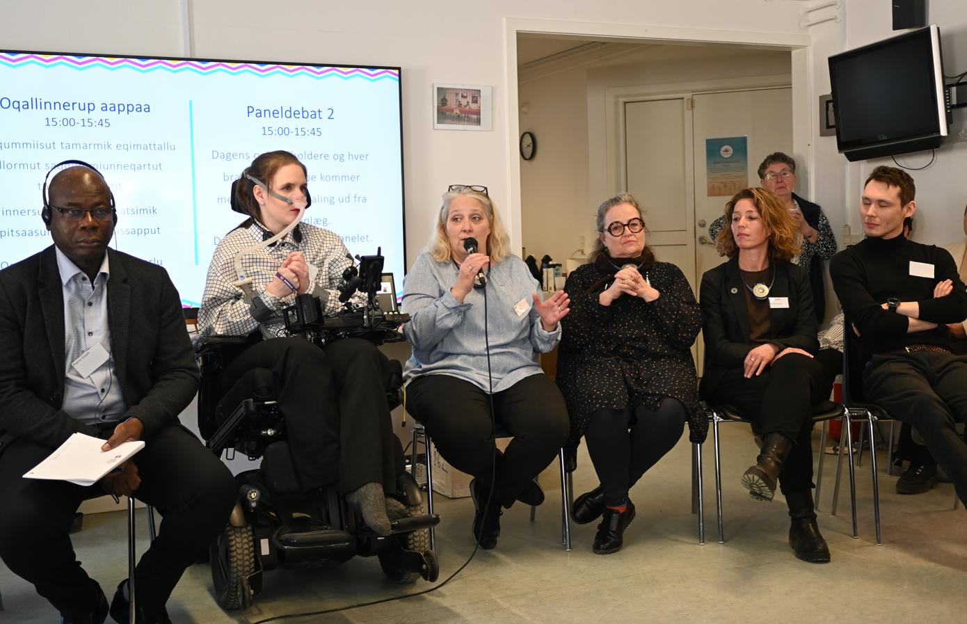 Paneldeltagere til Tilioq konferencen i 2023 snakker om deres erfaringer og besvarer spørgsmål.